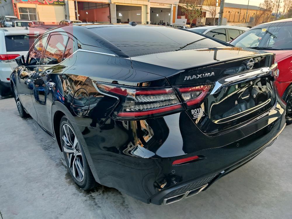 نیسان مەگزیما